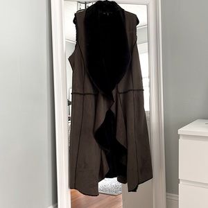 Green and Black Long long vest cardigan with faux fur/suede